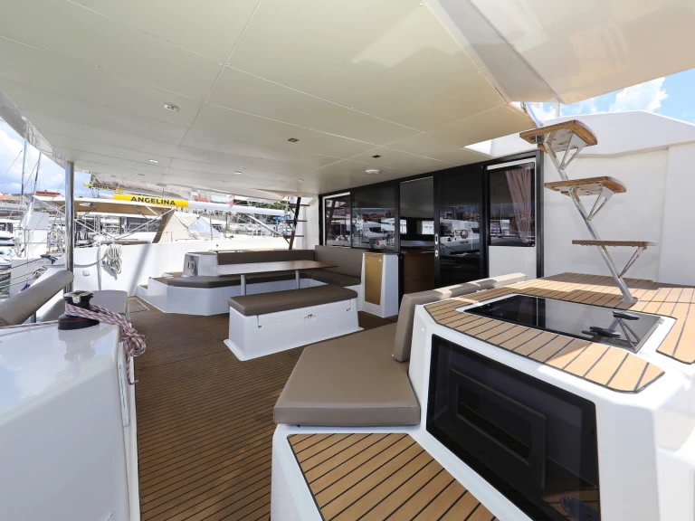 Pronájem Katamarán v Rogoznica -Dufour Dufour Catamarans 48 Sail