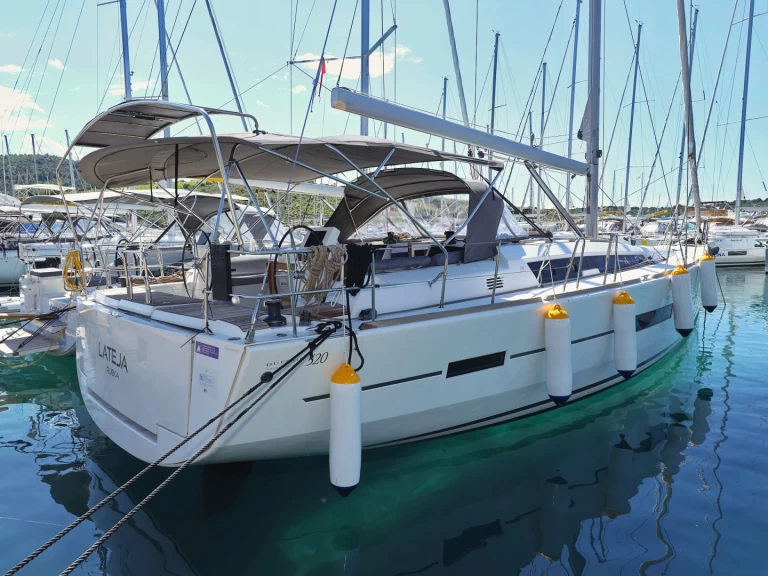 Pronájem lodi Dufour Dufour 520 Grand Large v Trogir na Samboatu
