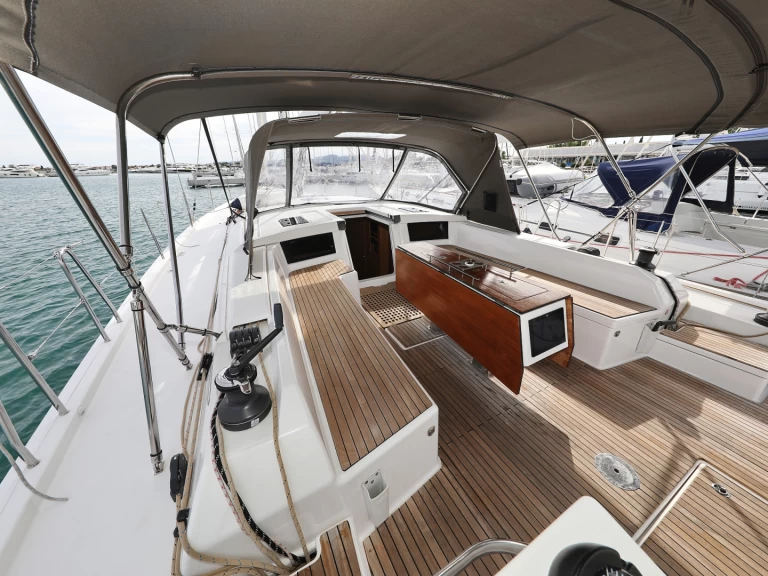 Plachetnice k pronájmu v Sveti Filip i Jakov za nejlepší cenu