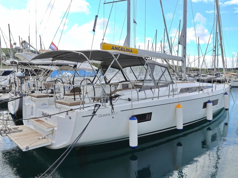 Plachetnice k pronájmu v Trogir za nejlepší cenu