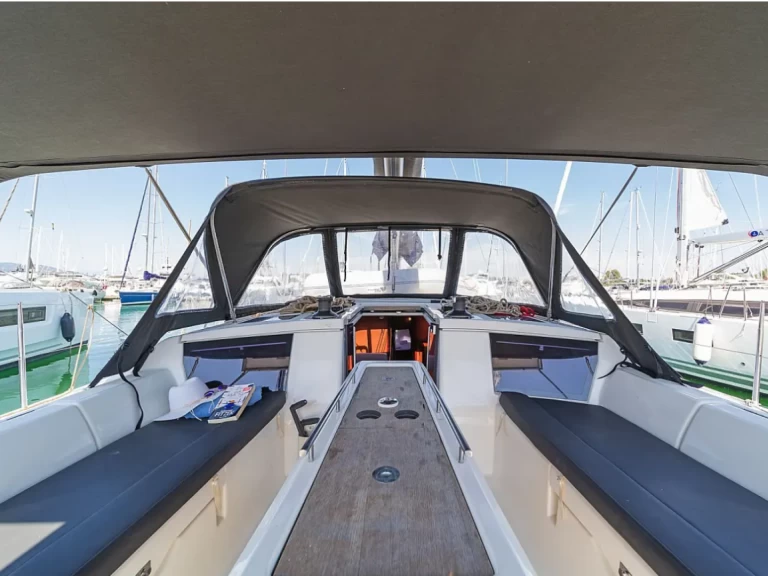 Pronájem lodi Ávdira lákavé ceny Dufour 430