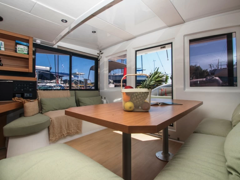 Pronájem lodi Nidri lákavé ceny Bali Catsmart