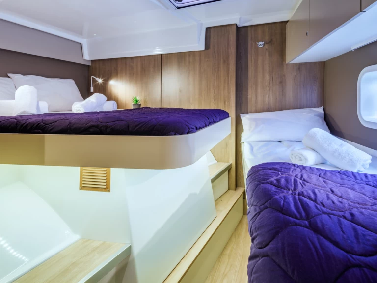 Pronájem Katamarán Bali s licencí