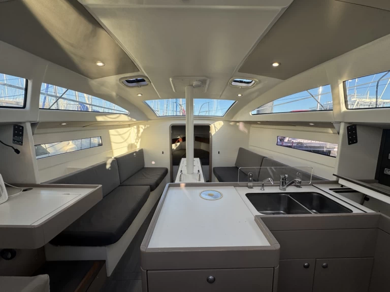 Plachetnice k pronájmu v La Rochelle za nejlepší cenu