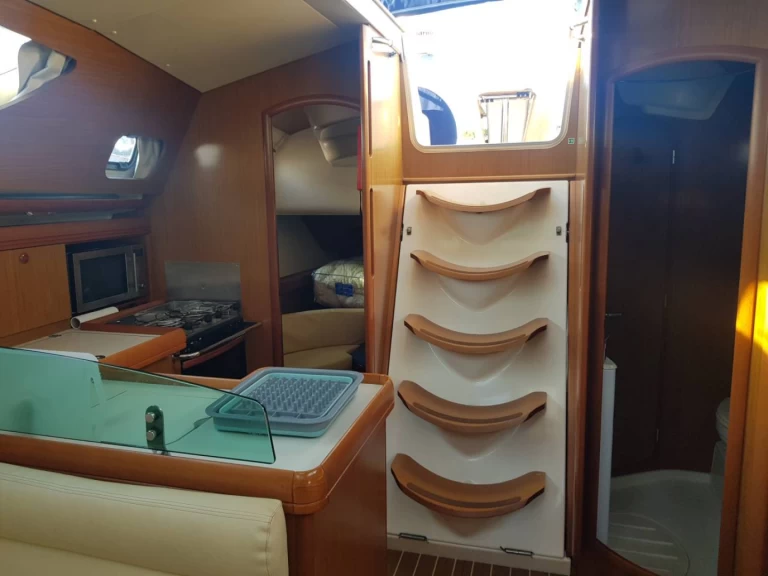Pronájem lodi Port-Haliguen lákavé ceny Sun Odyssey 42 DS