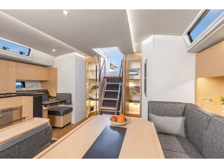 Pronájem lodi Rhodos lákavé ceny Hanse 460