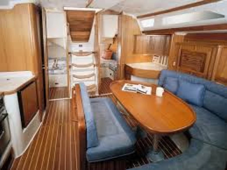 Pronajmout Plachetnice se skipperem či ne Catalina Yachts v Genova