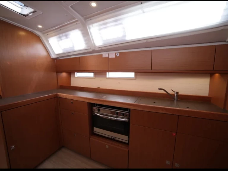 Pronajmout Plachetnice se skipperem či ne Bavaria v Orhaniye