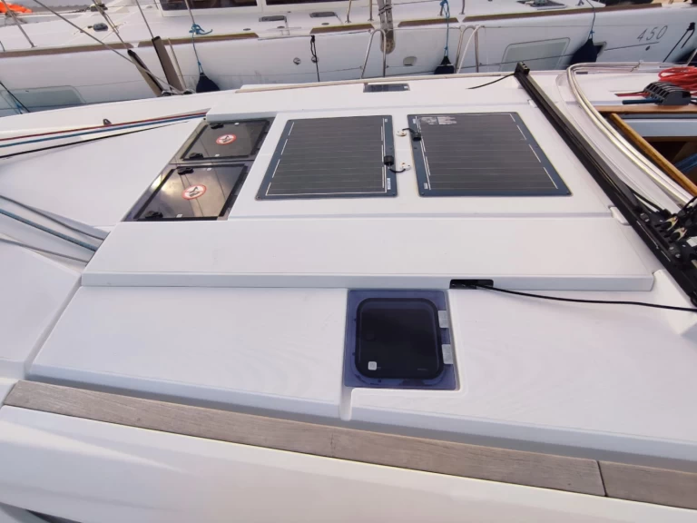 Pronájem lodi Jeanneau Sun Odyssey 519 v Lavrio na Samboatu