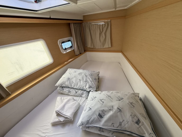 Pronajmout si Lagoon Lagoon 39 v Lavrio