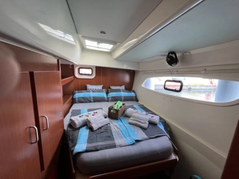 Pronájem jachty v Korfu -Leopard Leopard 44 na Samboatu