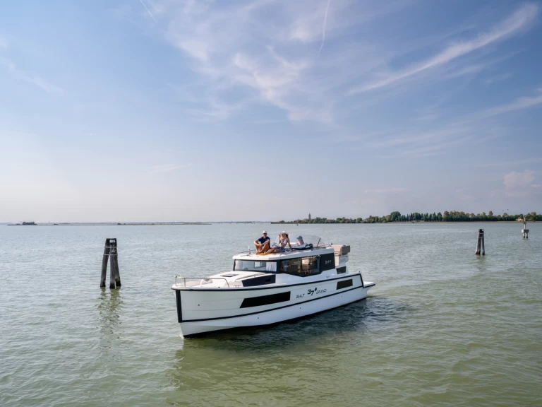 Pronájem lodi Balt-Yacht Grand 37 v Casale sul Sile na Samboatu