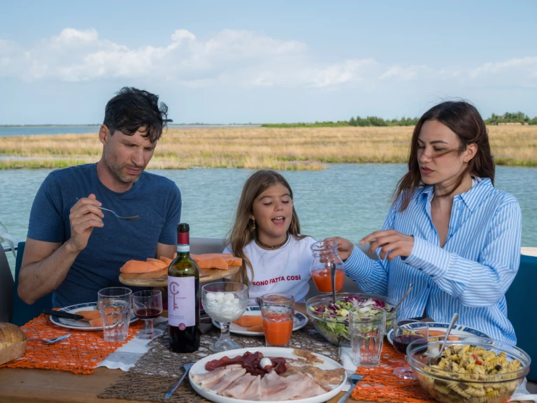 Pronájem Říční loď Balt-Yacht s licencí