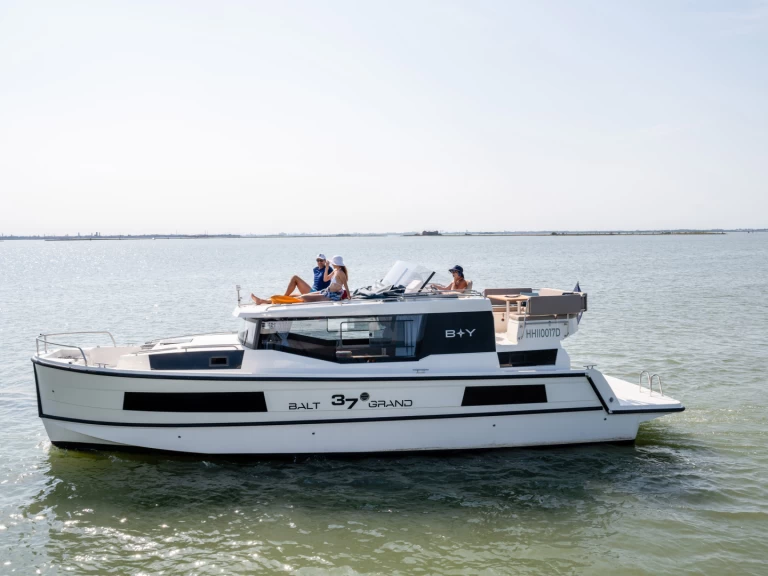 Pronájem jachty v Casale sul Sile -Balt-Yacht Grand 37 na Samboatu