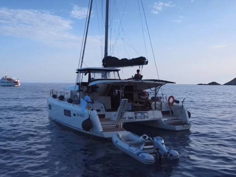 Pronájem lodi Lagoon Lagoon 42 v Nettuno na Samboatu