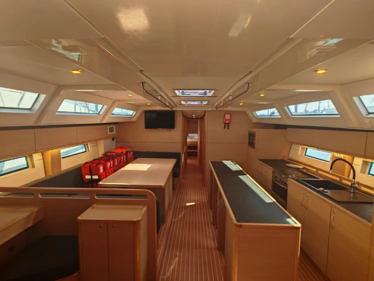 Pronajmout si D&D Yacht D&D Kufner 56 - 5 cab v Trogir