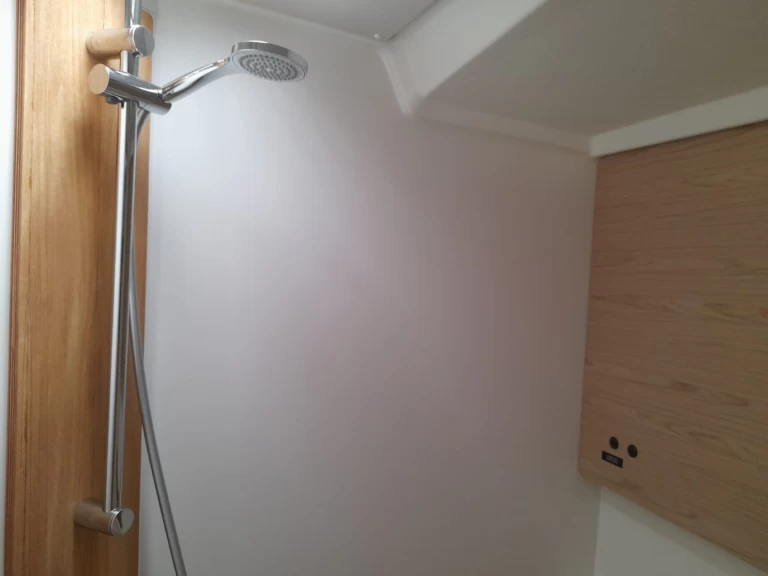 Pronájem lodi Lavrio lákavé ceny First 53