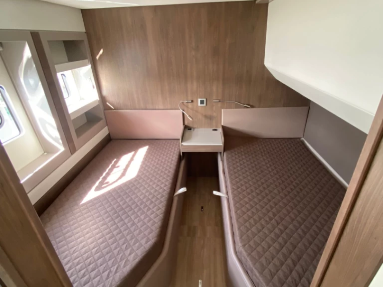 Katamarán k pronájmu v Golfo Aranci za nejlepší cenu