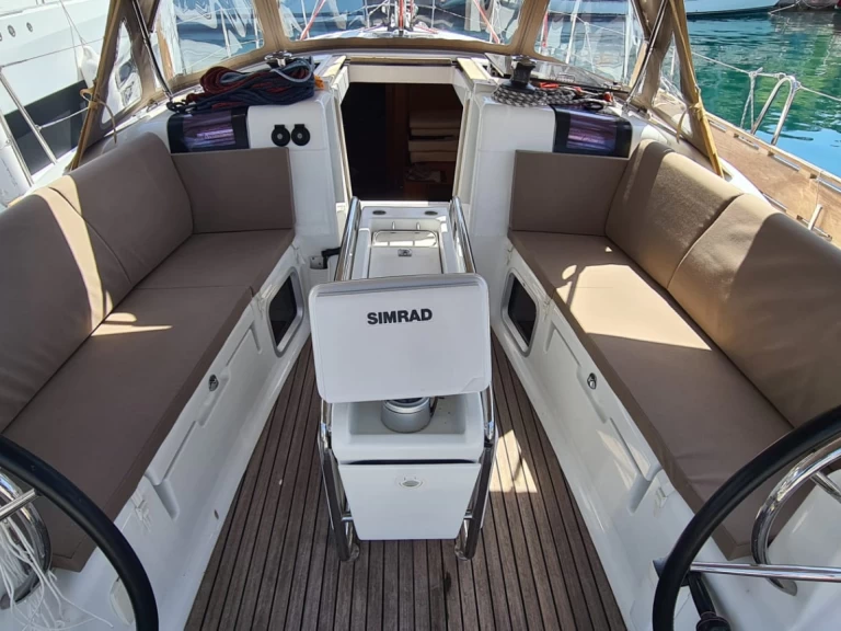 Pronajmout si Jeanneau Sun Odyssey 409 v Marmaris