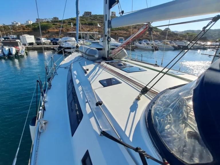 Pronájem Plachetnice Bavaria s licencí