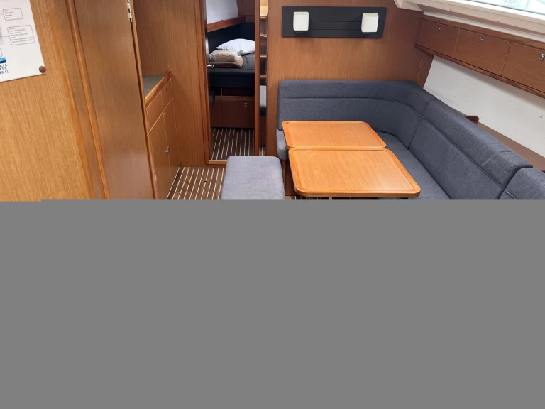 Pronajmout Plachetnice se skipperem či ne Bavaria v Lefkáda