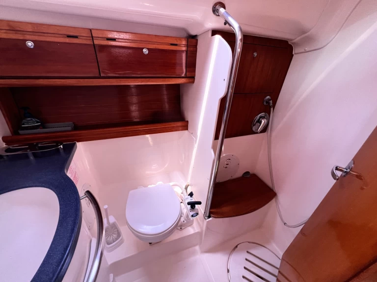 Bavaria Bavaria Cruiser 39 jednotlivci a charterové společnosti v Vlycho