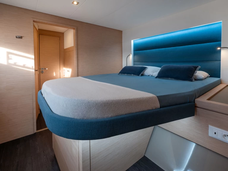 Pronajmout Katamarán se skipperem či ne Fountaine Pajot v Castellammare di Stabia