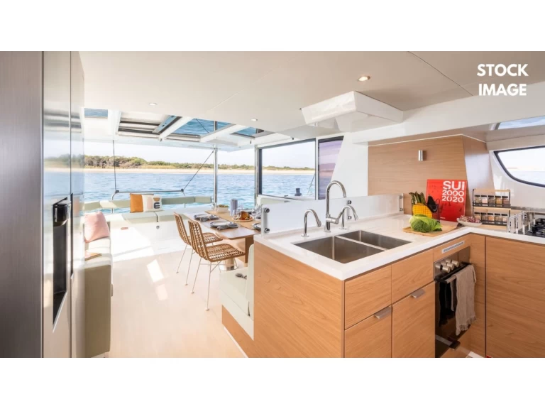 Pronájem lodi Cannigione lákavé ceny Bali 4.6