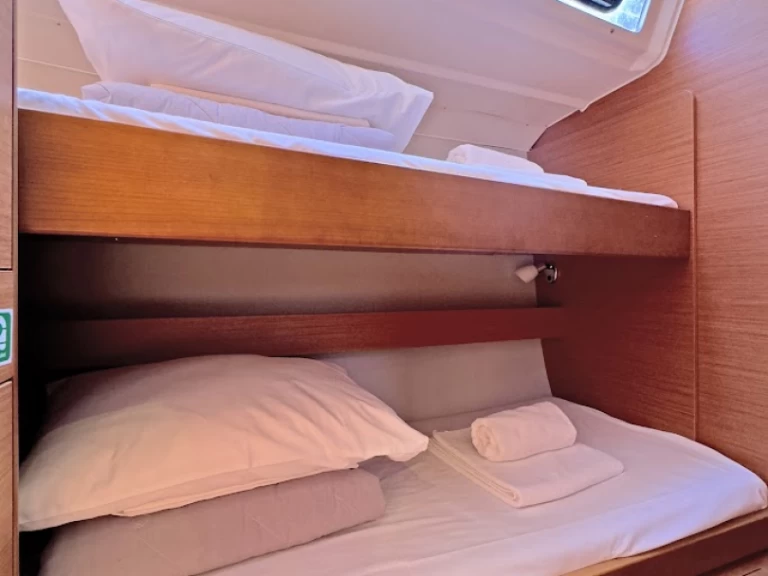 Pronajmout si Dufour Dufour 430 Grand Large v Preveza