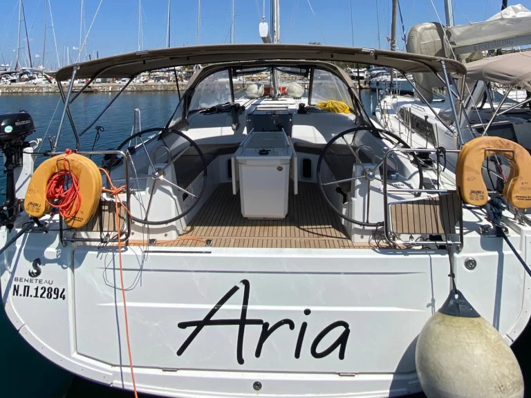 Pronájem lodi Lefkáda lákavé ceny Oceanis 40.1 (3 double and 1 bunk beds)