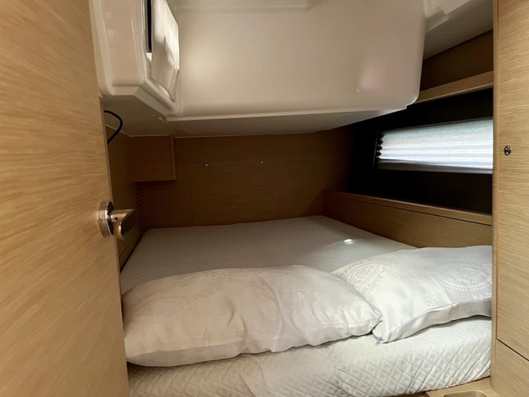 Pronájem lodi Lefkáda lákavé ceny Dufour 41