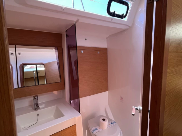 Dufour Dufour 56 Exclusive jednotlivci a charterové společnosti v Šibenik 