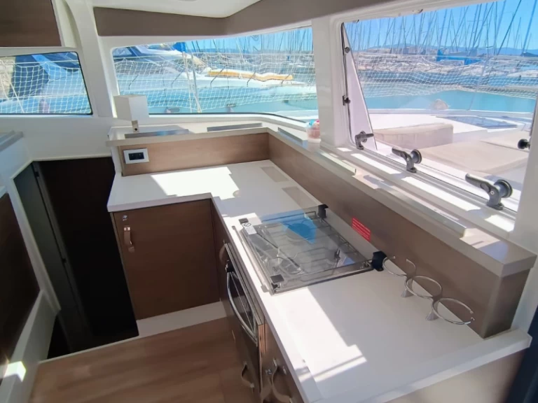 Pronajmout si Bali Bali 4.2 v Capo d'Orlando