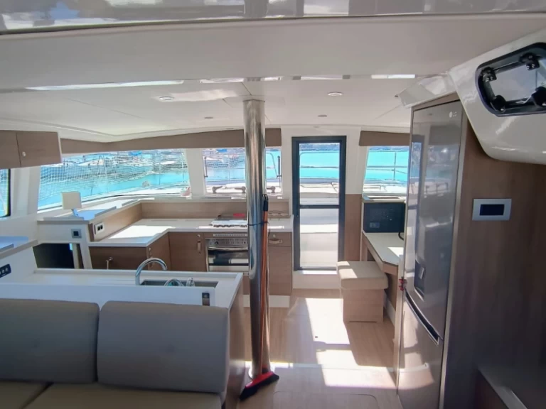 Pronájem lodi Capo d'Orlando lákavé ceny Bali 4.2