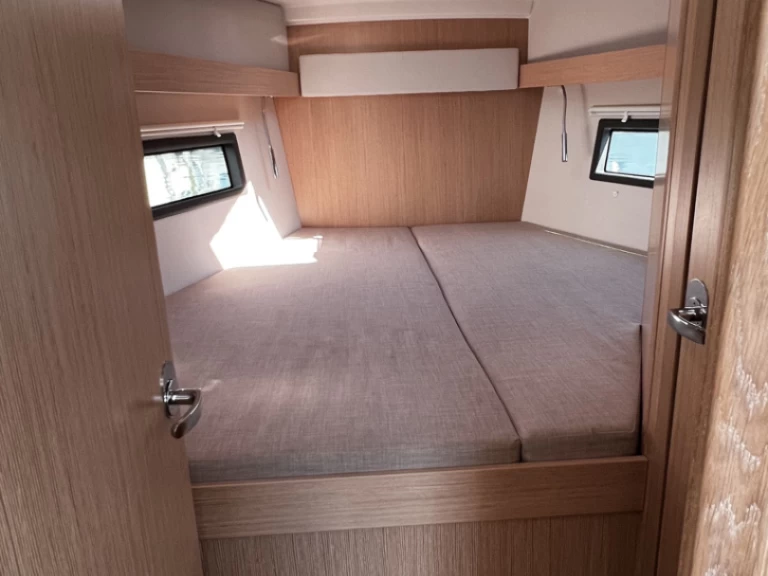 Pronájem Plachetnice v Zadar -Bavaria Bavaria C38 (2 heads)