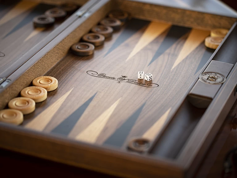 Pronajmout si  Gulet Queen of Datca v Alimos