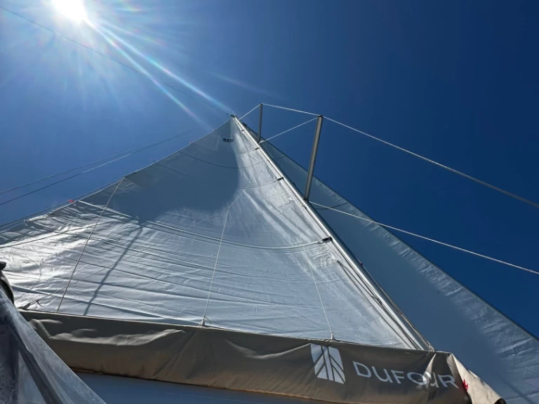 Pronajmout si Dufour Dufour 430 Grand Large v Palermo