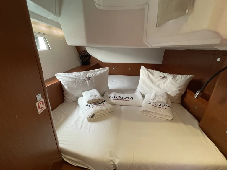 Pronájem lodi Adaköy lákavé ceny Oceanis 45