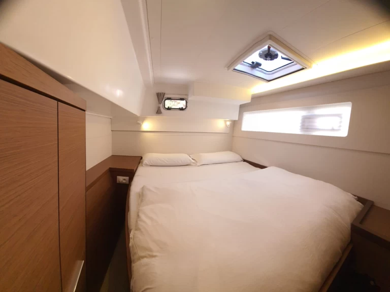 Pronájem Katamarán v Olbia -Lagoon Lagoon 40