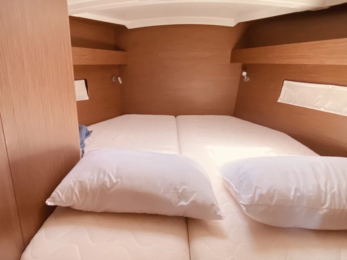 Pronájem lodi Lefkáda lákavé ceny Oceanis 40.1