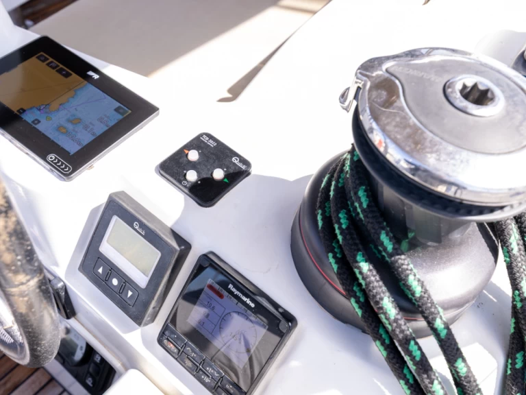 Pronájem lodi Izola lákavé ceny Sun Odyssey 449