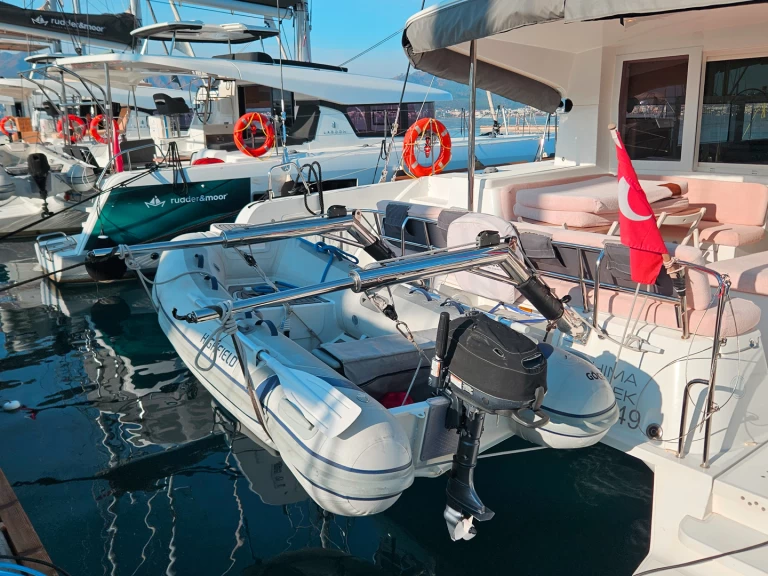 Pronajmout Katamarán se skipperem či ne Lagoon v Marmaris