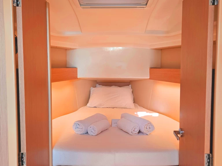 Pronájem lodi Marmaris lákavé ceny Oceanis 30.1