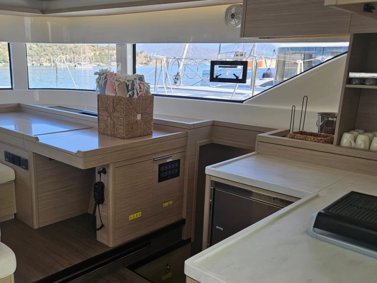 Pronájem jachty v Fethiye -Lagoon Lagoon 51 na Samboatu