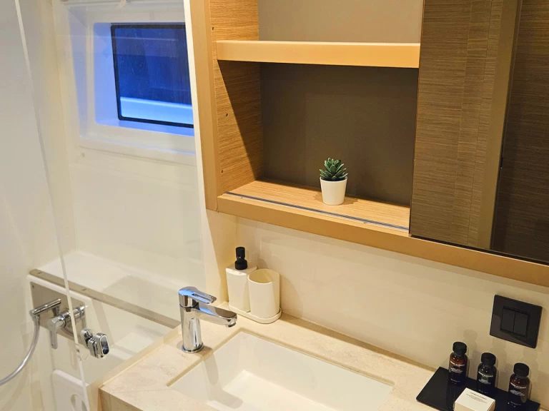 Pronájem lodi Fethiye lákavé ceny Lagoon 46