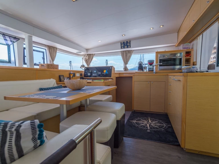 Lagoon Lagoon 400 S2 jednotlivci a charterové společnosti v Volos