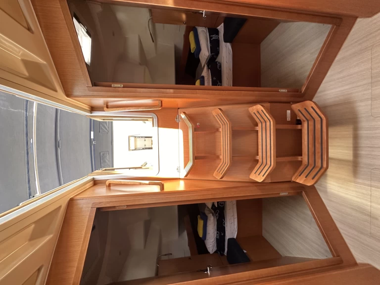 Bavaria Cruiser 46 jednotlivci a charterové společnosti v Trogir