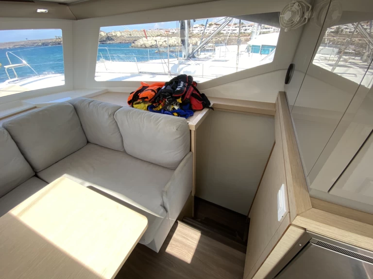 Fountaine Pajot Lucia 40 jednotlivci a charterové společnosti v San Miguel De Abona