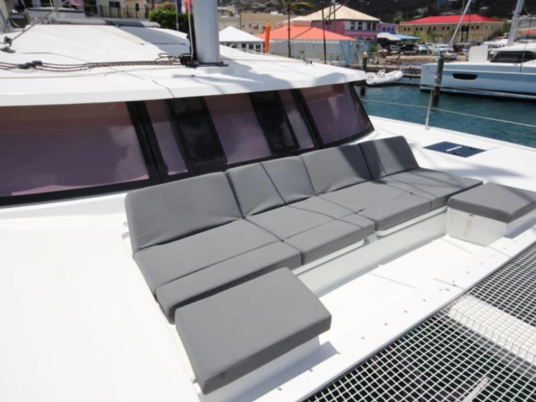 Fountaine Pajot Astrea 42 jednotlivci a charterové společnosti v Road Town