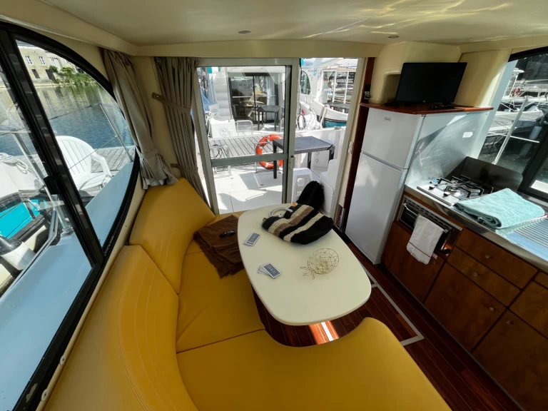 Pronajmout Říční loď se skipperem či ne Nicols Yacht v Grez-Neuville